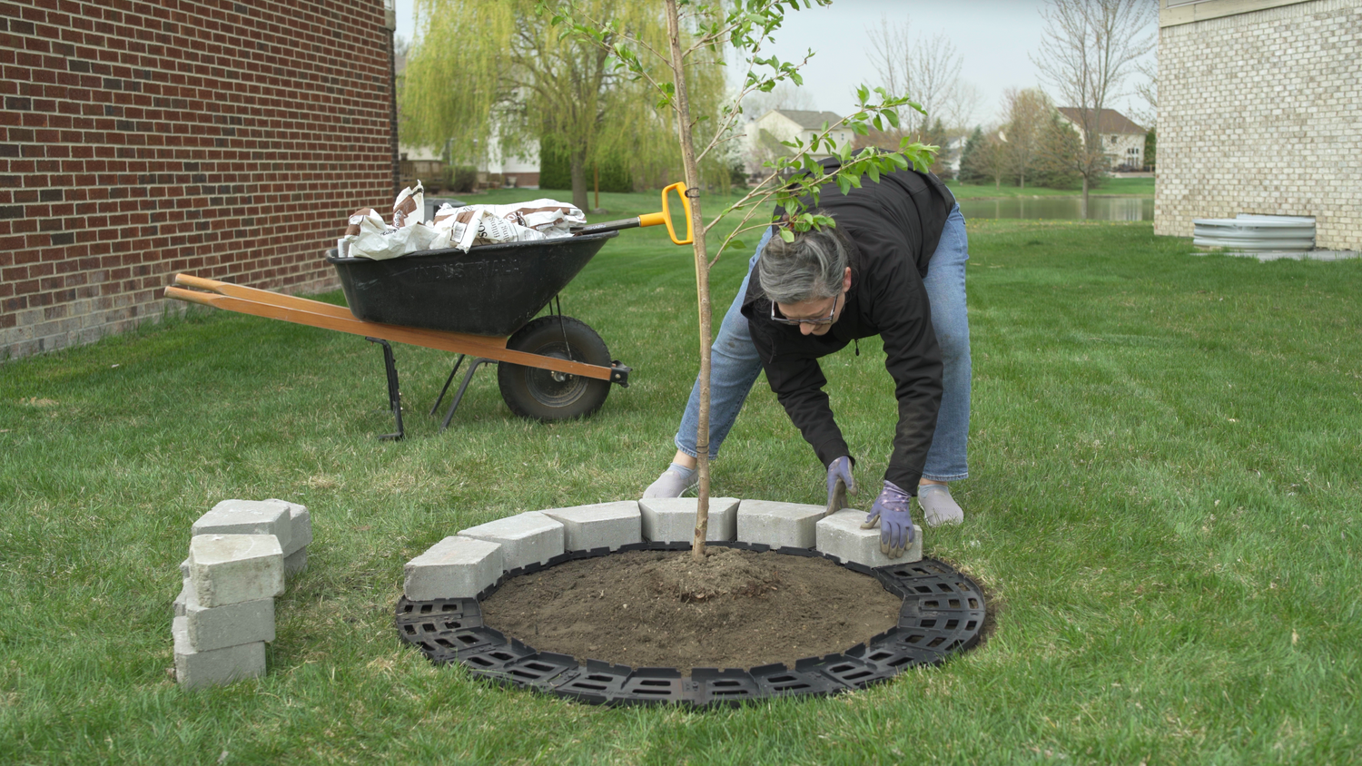 Pavertrax paver brick circle tree ring how to use image